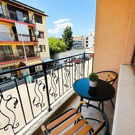 Family Helios 3* サニービーチ