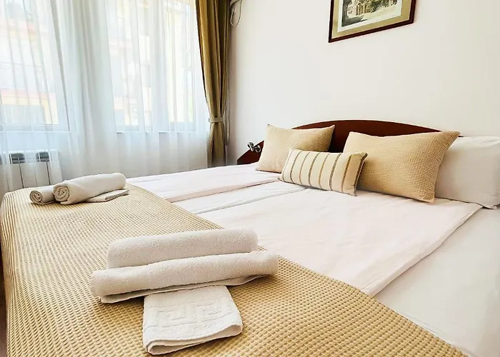 Къща за гости Family Helios Слънчев бряг