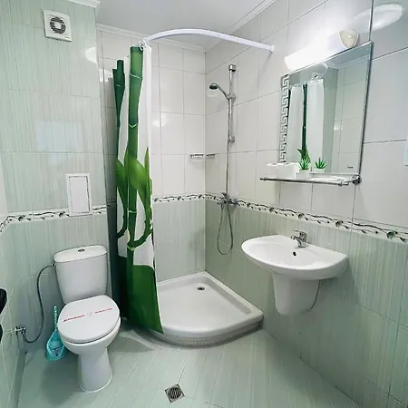بيت ضيافة Family Helios 3*